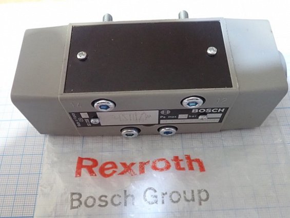 Пневмораспределитель Bosch Rexroth 0-820-224-002 0820224002