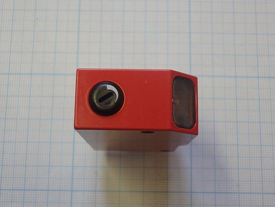 Фотоэлектрический датчик Leuze electronic FRKR95/44-150L 50025610 