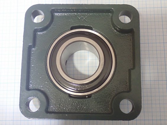 Подшипник ZWZ UCF209