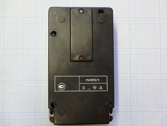 Омметр стрелочный переносной М41070/1 М41070-1 для измерения электрического сопротивления 0-30МОм