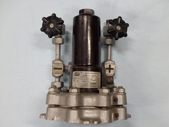 Дифманометр ДМИ-П1-В1У5 предельный номинальный перепад 0,4кгс/см2 12В 50Гц