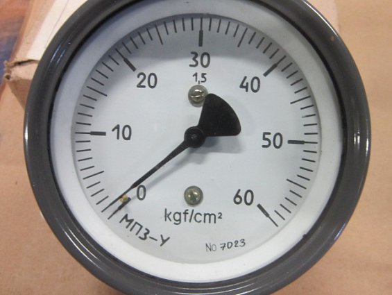 Манометр МП3-У 0-60kgf/cm2 кл.т.1.5 диаметр корпуса Ф100мм IP40 М20х1.5 РШ У2