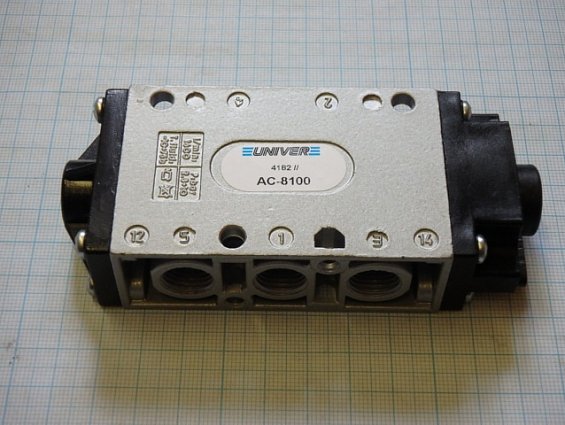 Пневмораспределитель пневмоклапан UNIVER AC-8100 ac8100