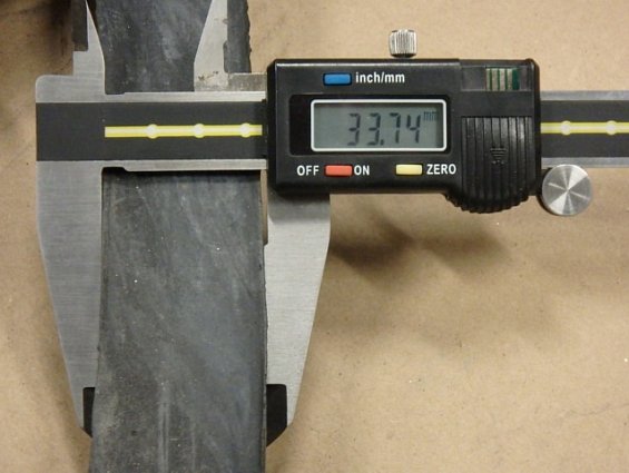 Шнур резиновый квадратного сечения 33х33мм непрерывная длина шнура 10000-10500мм