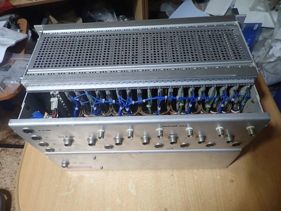 Прибор FGP Instrumentation RM-6U6V №115 220V 50Hz force acceleration pression