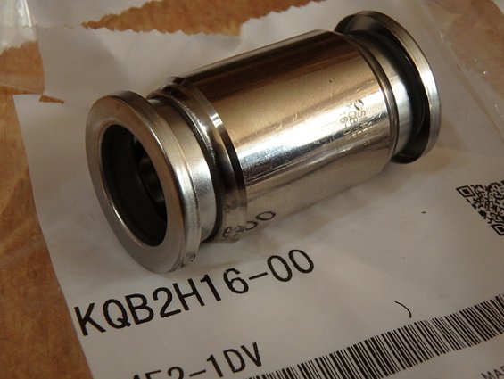 Соединение металлическое быстроразъемное прямое smc kqb2h16-00 Ф16.0mm -1...10бар -5...+150°С