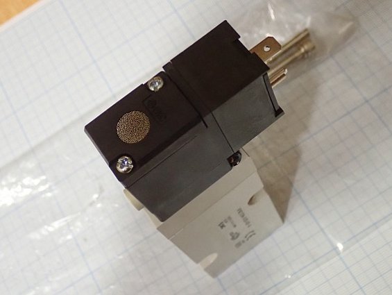 Пневмораспределитель SMC VFN2120N-5YZB-02F-Q DC24V