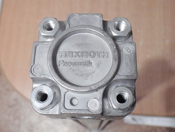 Пневмоцилиндр Rexroth Mecman Pneumatik 5231201600 002 45 98 h800 D40 10bar made in Germany