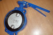 Затвор дисковый поворотный DN150 PN16 +95C с ручкой корпус body чугунный сч20 диск disc чугунный