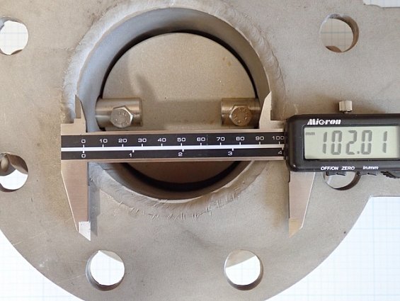 Затвор поворотный дисковый DN100 нержавеющий не герметичный зазор-2мм для сыпучих материалов