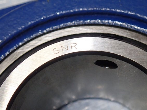 Подшипник SNR UCF.212
