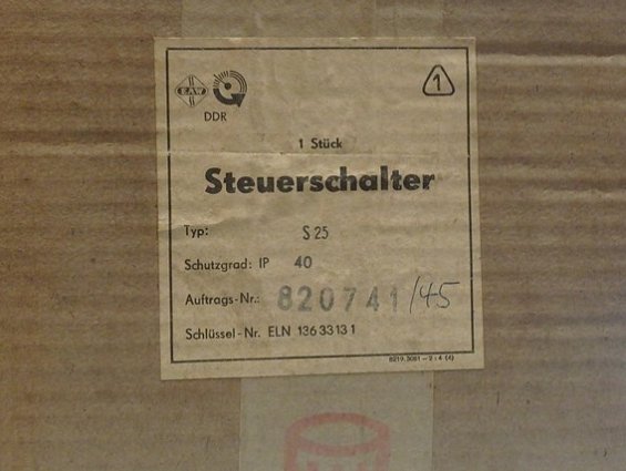 Командоконтроллер S25 820741 ELN13633131 IP40 25A 660V EAW DDR Steuerschalter