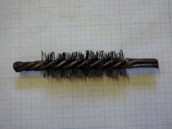 Щетка-ерш стальной Д25х75х120х4.0х0.40мм D25х75х120х4.0х0.40mm диаметр-Ф25мм длина ворса-75мм длина