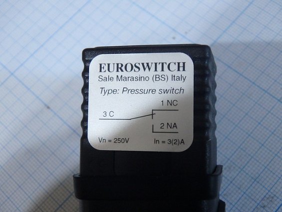 Датчик давления pressure switch euroswitch model-2400122 G1/8" 01-10bar Vn=250Vac In=3(2)A 3C