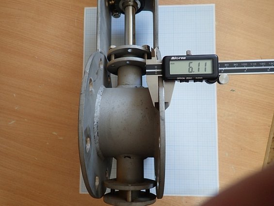 Затвор поворотный дисковый DN100 нержавеющий не герметичный зазор-2мм для сыпучих материалов