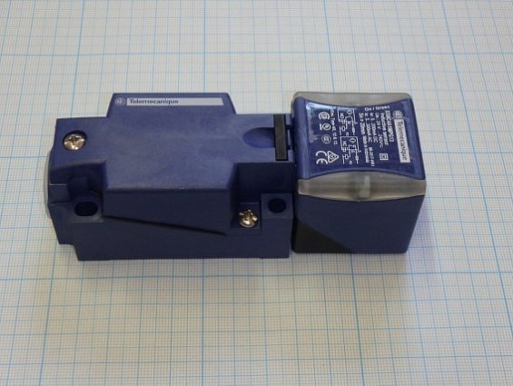 Датчик индуктивный прямоугольный xs8c4a1mpG13 inductive proximity switch-Detecteur sensor