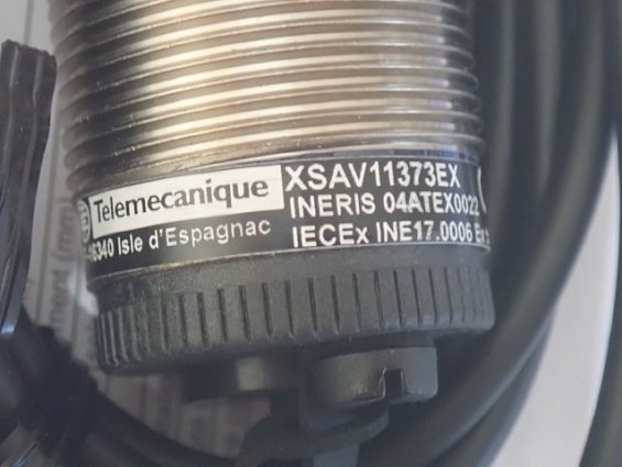 Индуктивный датчик Telemecanique XSAV11373EX