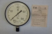 Манометр показывающий М-4/1 0-0,4МРа 0-4кгс/см2 Кл.т.1,5 IP40 ГОСТ 2405-88 2003г.в.изготовитель База