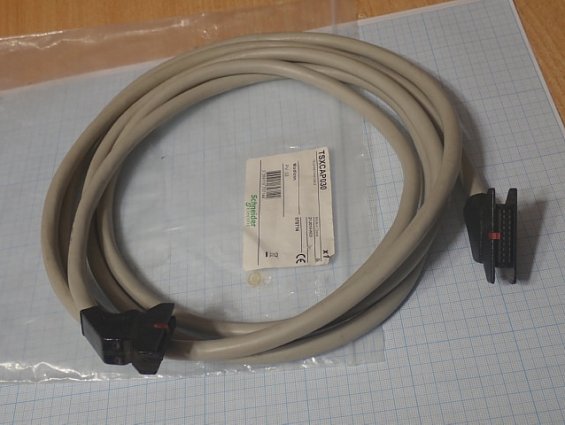 Кабель Schneider Electric TSXCAP030 070714