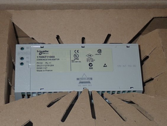 Адаптер Schneider Electric 170INT11000 100036 Made in France
