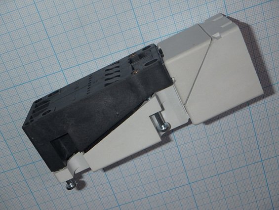 Датчик индуктивный contrinex dw-ad-607-c40 Sn:15mm U:20-265V Imax=300mA IP65 вес-0.22кг