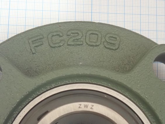 Подшипник ZWZ UCFC209