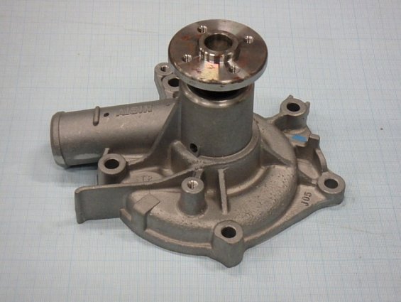 Насос водяной помпа A218276 AISIN DAEWOO
