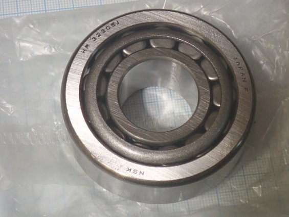 Подшипник NSK HR32305J JAPAN БЕЗ КАРТОННОЙ ОРИГИНАЛЬНОЙ УПАКОВКИ