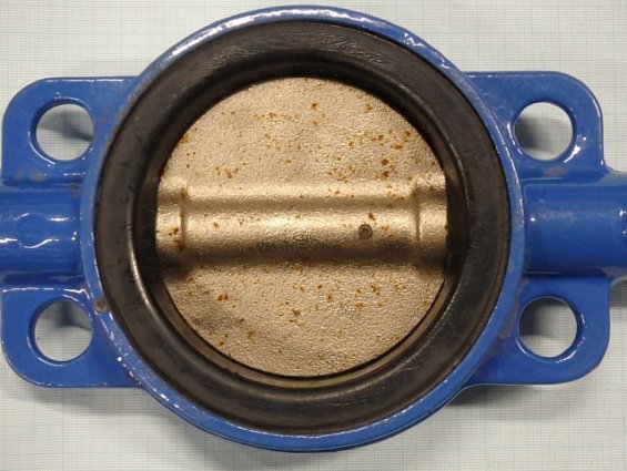 Затвор дисковый поворотный DN100 PN16 +95C голый шток корпус body чугунный ggg-40