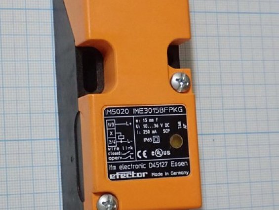 Индуктивный датчик ifm efector IM5020 IME3015BFPKG