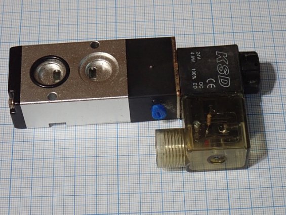 Распределитель KSD 4K210-08-B 24VDC ED100% 4.8W БЕЗ ОДНОГО УПЛОТНИТЕЛЬНОГО КОЛЬЦА БЕЗ ФИТИНГА ПИТАНИ