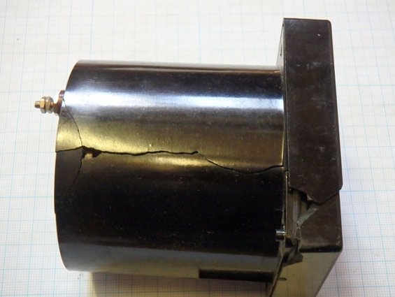 Частотомер Э8036 пр.изм.350-450Гц. кл.т.1 ном.напр.220В.1989г.в. прибор поврежден