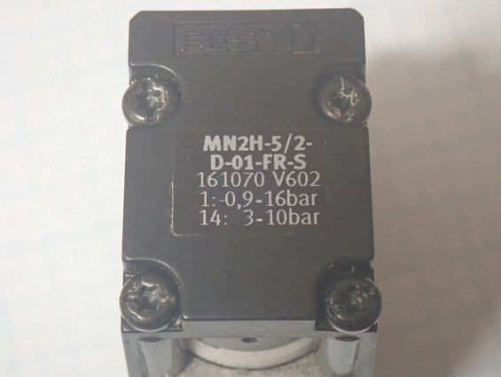 Пневмораспределитель FESTO MN2H-5/2-D-01-FR-S 161070 MSEB-3-24VDC 1.5W бывший в употреблении