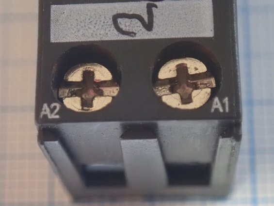 Колодка RSZE 1S35M Telemecanique Schneider Electric 12A/300VAC Italy БЫВШИЙ В УПОТРЕБЛЕНИИ ПОЧТИ НОВ