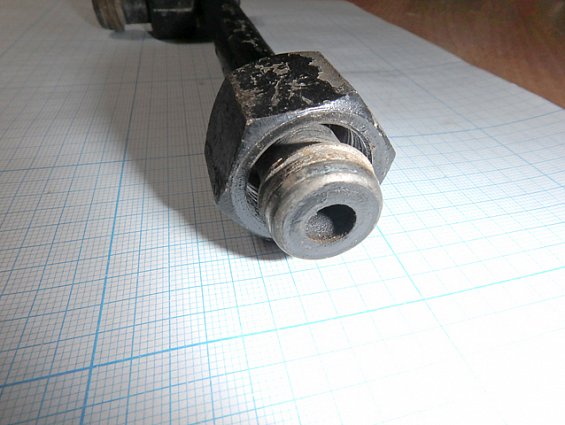 Трубка импульсная стальная тройник вентильного блока L=195мм М22х1.5 Ру160