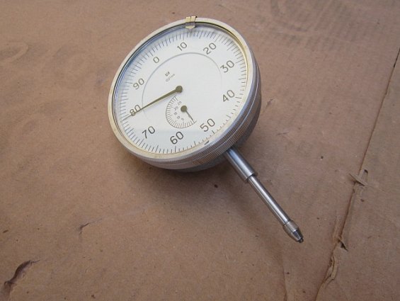 ИЧ-25 0-25мм индикатор часового типа с ценой деления 0,01мм класс точности 1 ГОСТ 577-68
