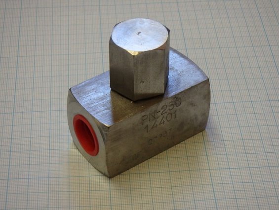 Клапан обратный VYC VY 179-03-015 Ду 1/2" DN15 Ру250 Т=400гр.С муфтовый для пара и жидкостей