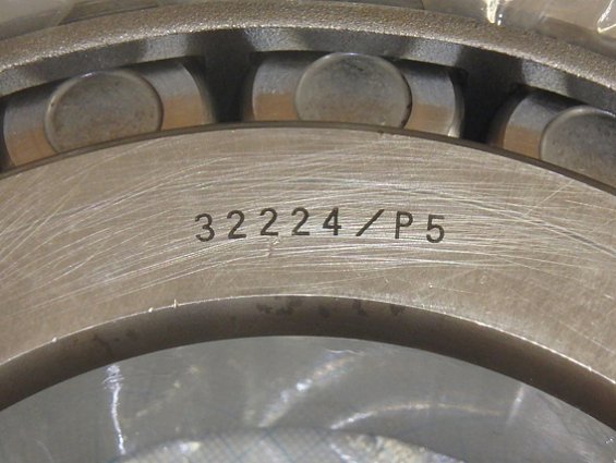 Подшипник 32224 P5 SALMATEK BEARING ROLLER PRESSE MAXIMA-700 размер dхDхh Ф120хФ215х61.5мм