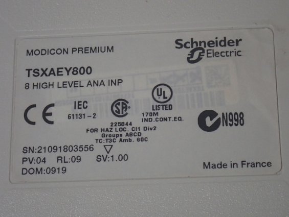 Модуль Schneider Electric TSXAEY800 бывший в употреблении ПОЧТИ НОВЫЙ