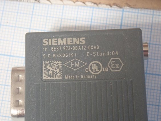 Соединитель SIEMENS 6ES7 972-0BA12-0XA0 оригинальная упаковка вскрыта