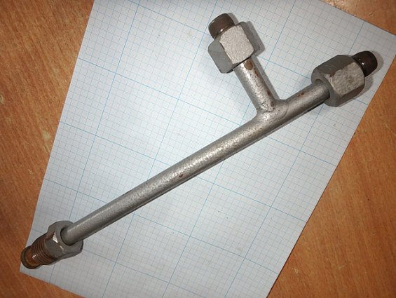 Трубка импульсная стальная тройник вентильного блока L=295мм М22х1.5-2шт М24-1шт Ру160