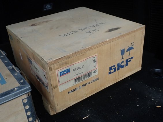 Подшипник SKF GE 200 ES 18 MADE IN GERMANY