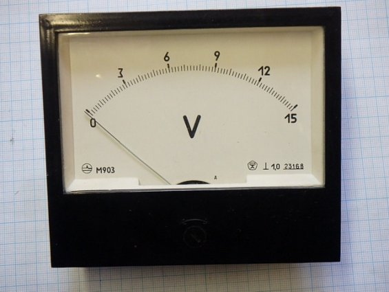 Вольтметр М903 пр.изм.0-15V кл.т.1,0 .105х120х50 1987г.в.