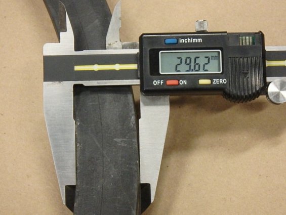 Шнур резиновый квадратного сечения 30х30мм теплостойкий для пара