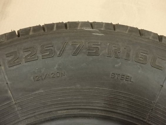 Автопокрышка автошина 225/75R16C Forward Professional 218 бескамерная всесезонная