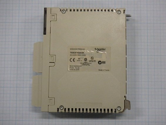 Контроллер Schneider Electric TSXDEY32D2K SN:21062502578 БЫВШИЙ В УПОТРЕБЛЕНИИ