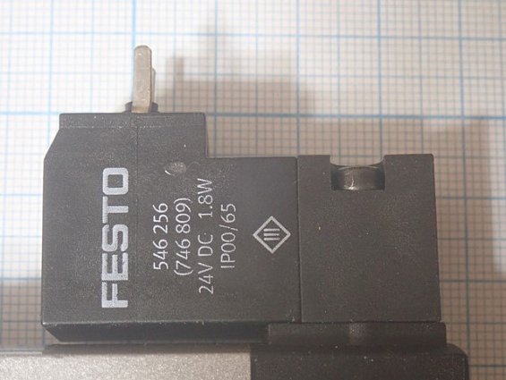 Пневмораспределитель FESTO VSVA-B-M52-MZH-A1-1C1 547080 24vdc 1.8W 546256 746809