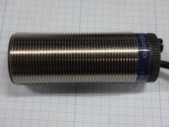 Датчик индуктивный цилиндр XSAV11373 SHE NC PNP 12...48V 200mA Telemecanique ФРАНЦИЯ