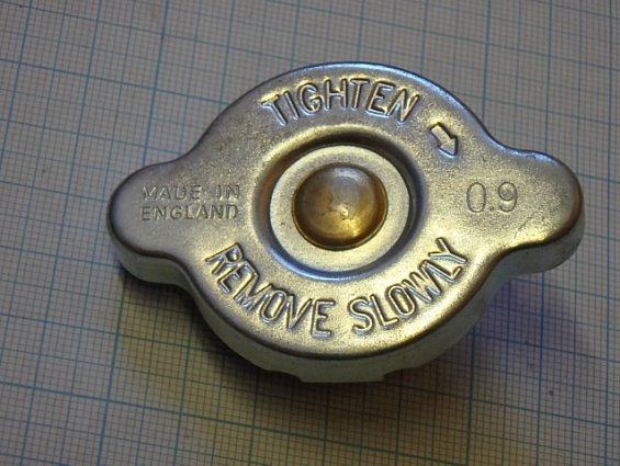 Крышка adc49902 me418239 радиатора охлаждения двигателя 4D33 4D35 автомобиля