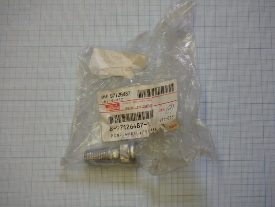 Шпилька 8-97126487-1 8-94336-622-0 ISUZU WHELL FRT AXL M14x1,5 L левая
